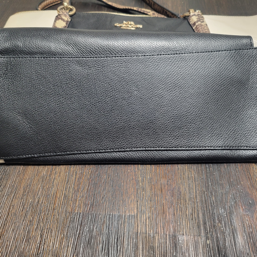 Coach Black and Cream Shoulder Bag with Snakeskin Accents - Picture 7 of 10